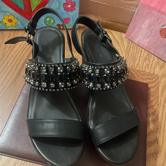 Black Sandel Platform - Picture 5 of 5